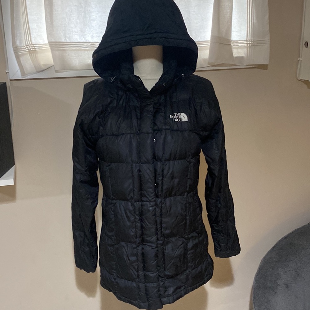 Northface black thinner puffer size small GUC